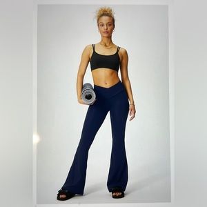NWT- Fabletics Pureluxe HW Crossover Flare -DEEP NAVY (32”) REG INSEAM
